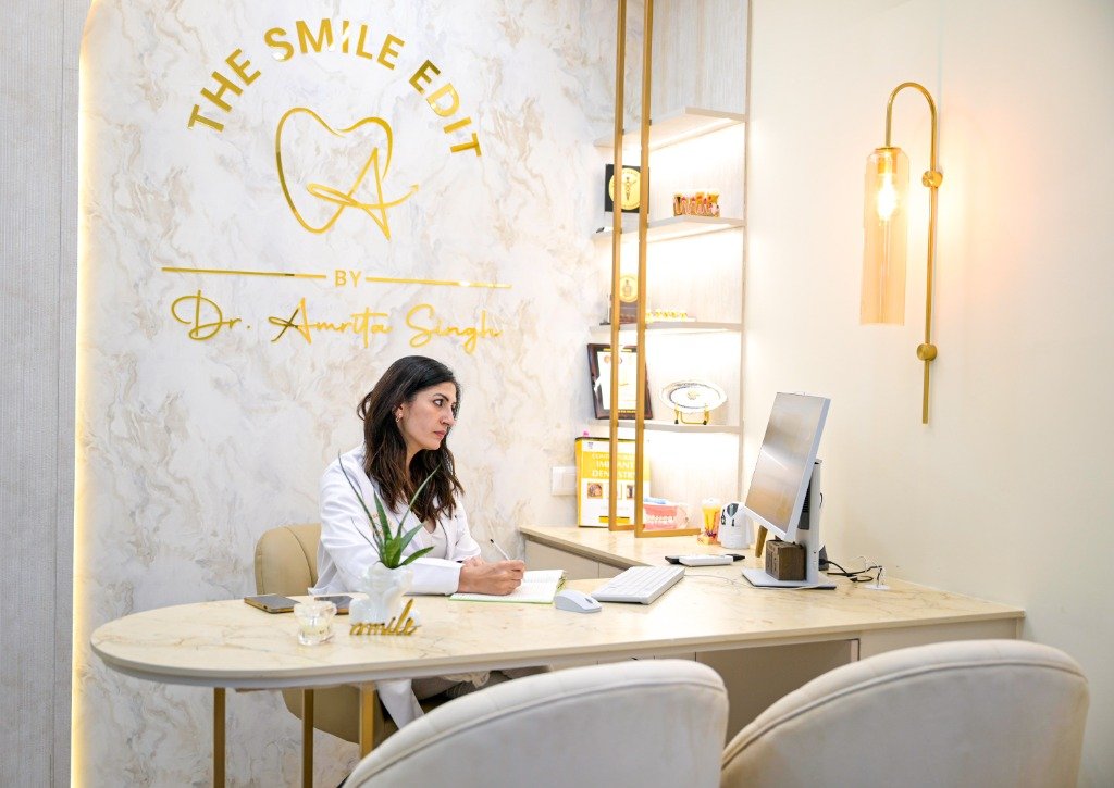 The Smile Edit – Dr. Amrita Singh at Consultation Desk
